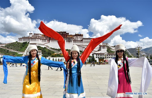 ​Тибет превратился в образцовую зону обслуживания китайских туристов