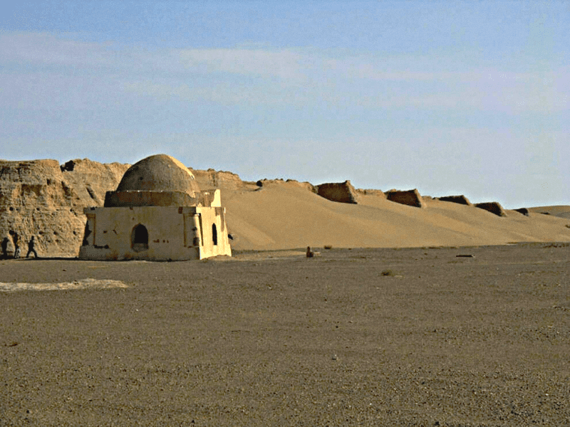 Хара-Хото — затерянный город в песках Алашаня 