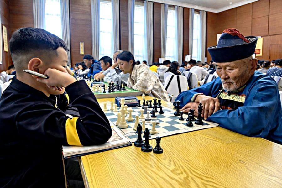 Монгольские народы и шахматы: от шатар к современности