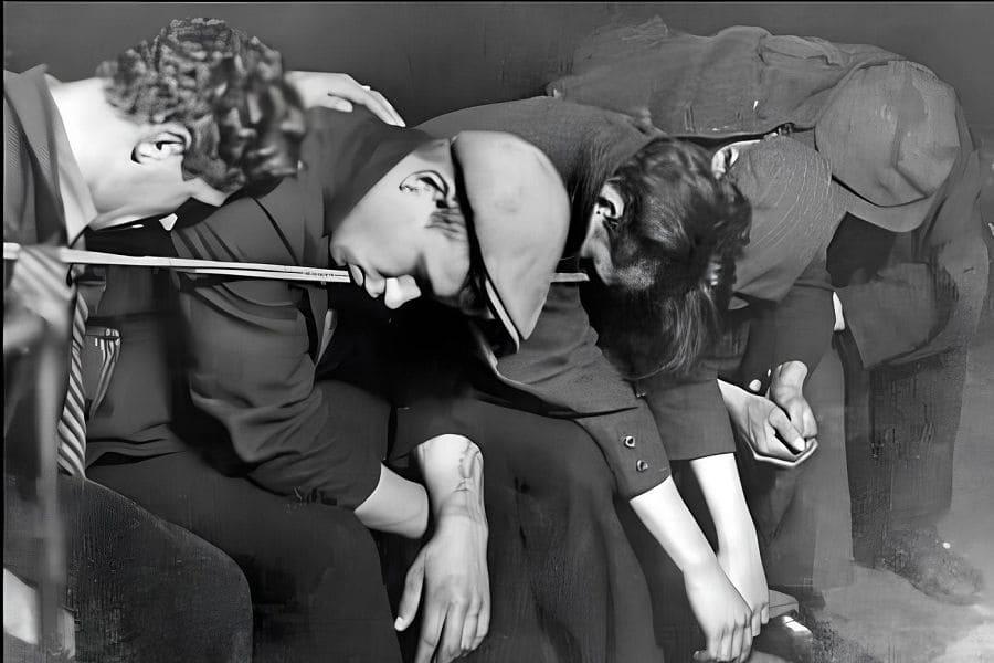 Верёвочная кровать в ночлежках Британии XIX–XX века