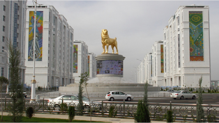 ​В Туркмении люди дерутся в очередях за продуктами — СМИ