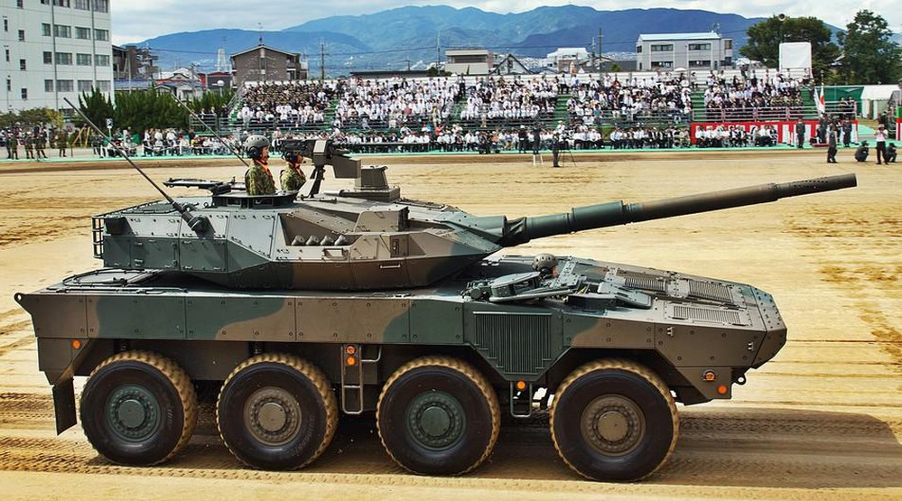 ​Япония закупает колёсные танки на случай войны на Курилах​