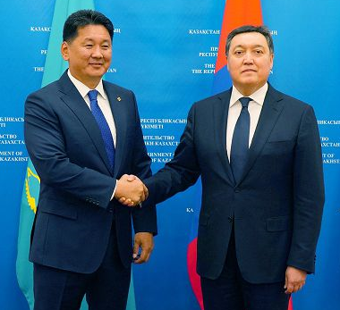 Елбасы встретился с премьер-министром Монголии: «Мы исторически близкие народы»