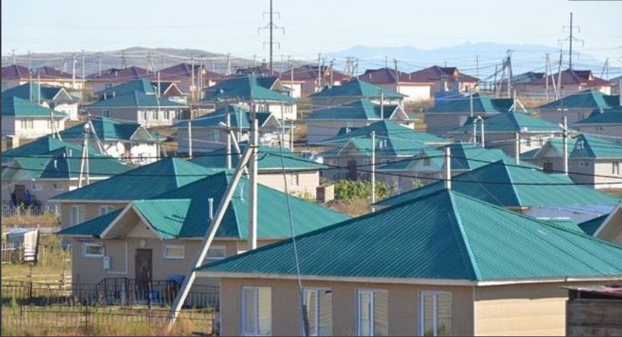 В Казахстане оралманы из Монголии заявляют, что их жилища абсолютно непригодны