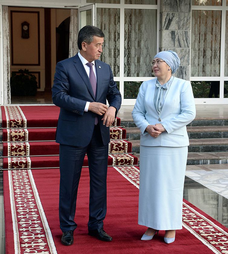 Как познакомилась с будущим мужем - интересное о первой леди Кыргызстана Айгуль Токоевой.