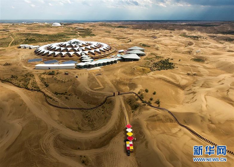 Как Китай превращает пустыню Кузупчи (Внутренняя Монголия) в богатство 