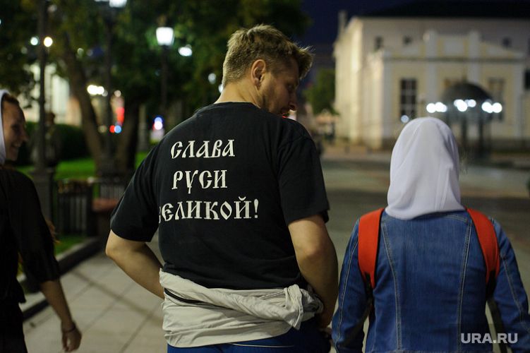 Куда исчезли скинхеды с улиц российских городов?