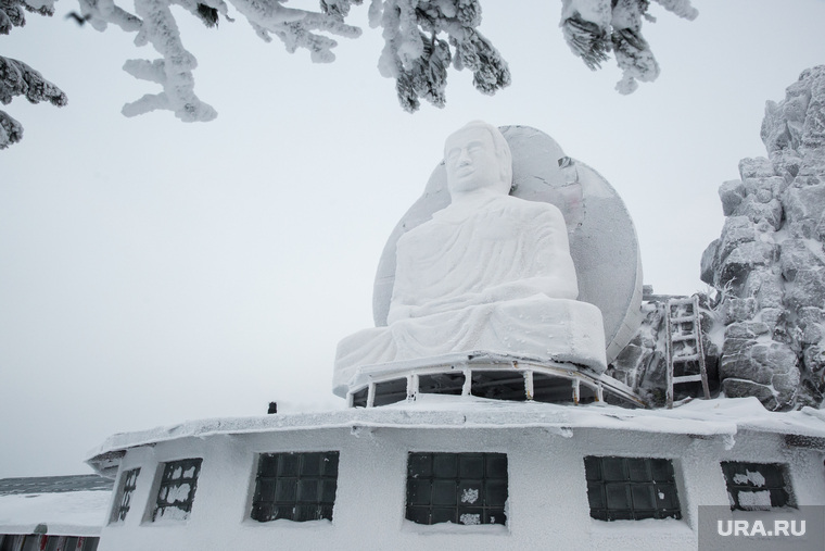 Как живут русские буддисты на горе Качканар?