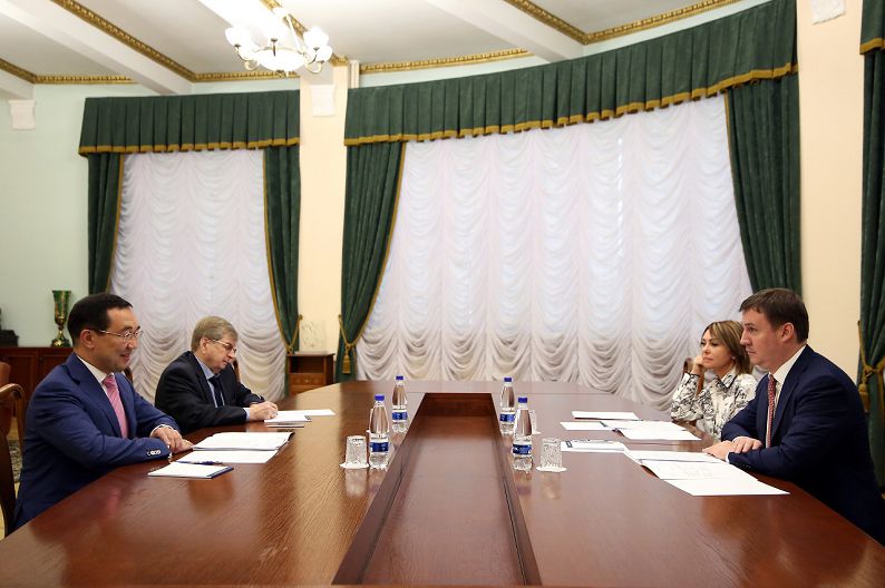 Глава Якутии встретился с Министром сельского хозяйства России