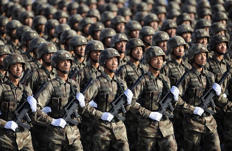 Китай снижает налоги предпринимателям и увеличивает расходы на армию