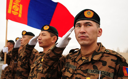 Монгольские миротворцы в Афганистане приняли участие в марше Dancon