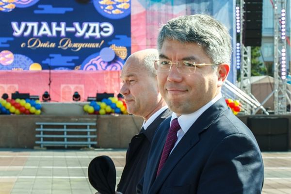 Алексей Цыденов определяется со своим кандидатом на пост мэра Улан-Удэ