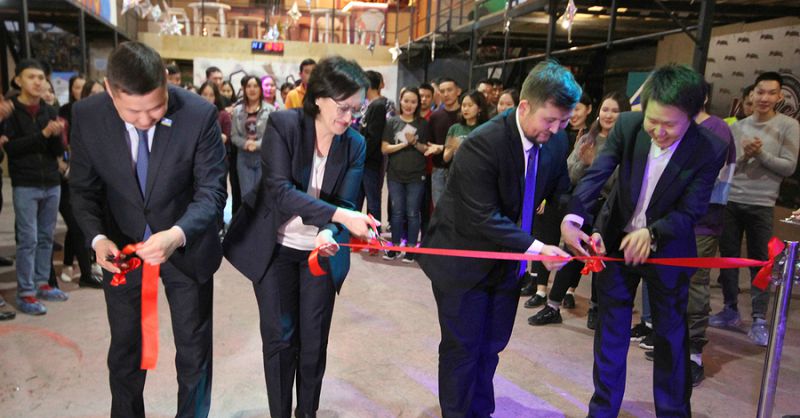 Сардана Авксентьева открыла первый в Якутии муниципальный молодежный центр