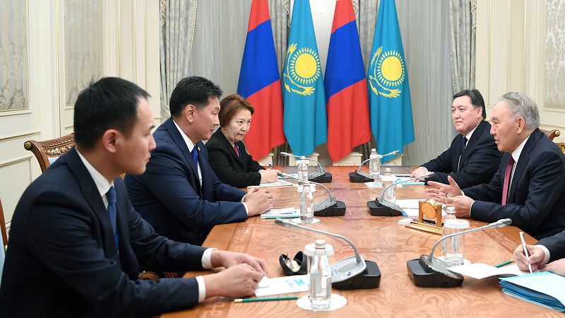 Елбасы встретился с премьер-министром Монголии: «Мы исторически близкие народы»