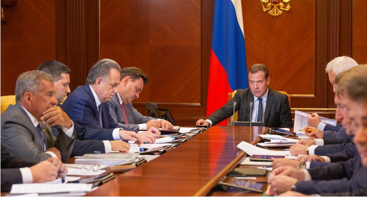 ​Нацпроекты: Медведев подверг жёсткой критике главу Тувы. Губернаторы должны представить объяснительные