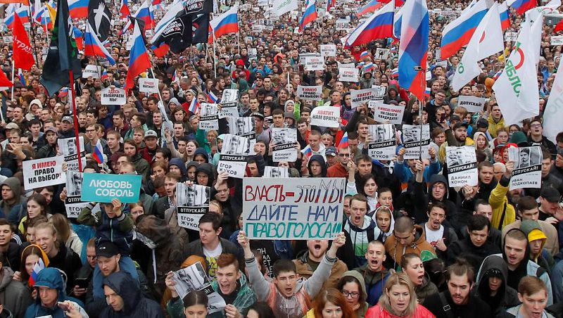 59% россиян ждут решительных перемен — в Кремле не удивились