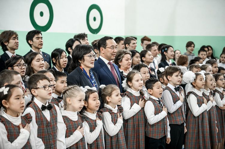 В школах Якутии будут ежедневно исполнять гимн России