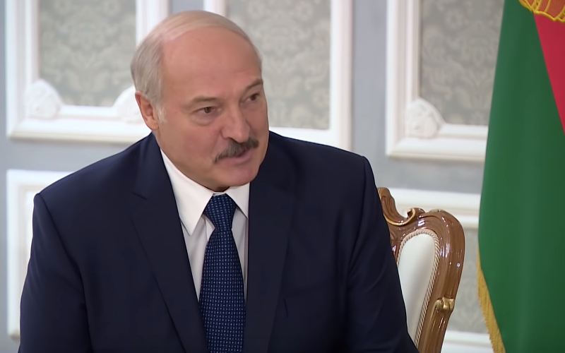 Лукашенко обвинил российские власти в стремлении присоединить Белоруссию