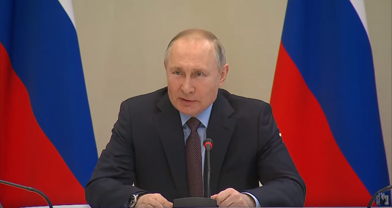 Путин: финансовые резервы РФ способны обеспечить экономическую стабильность в стране​