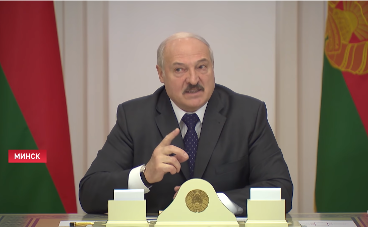​Лукашенко, который правит страной с 1994 года, выдвинулся кандидатом в президенты Белоруссии ​