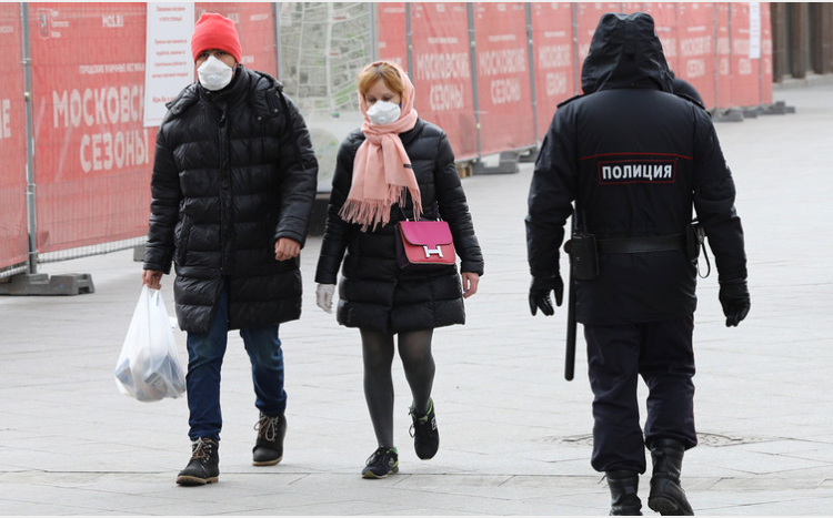 ​Роспотребнадзор​ сообщил срок режима ношения масок в России