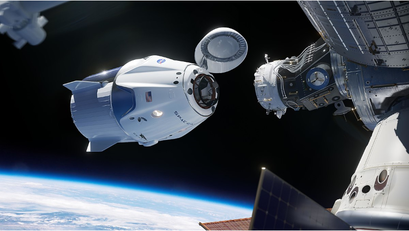 ​Астронавты с Crew Dragon перешли на МКС