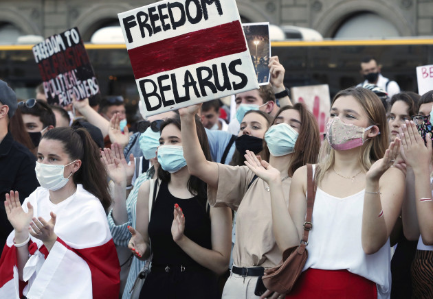 ​В Беларуси не прекращаются массовые женские протесты