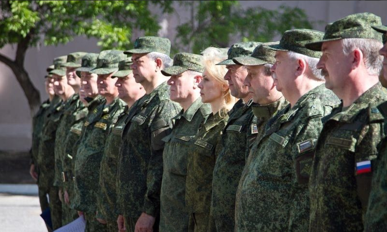 Минфин РФ предлагает сократить военных, как и их пенсии