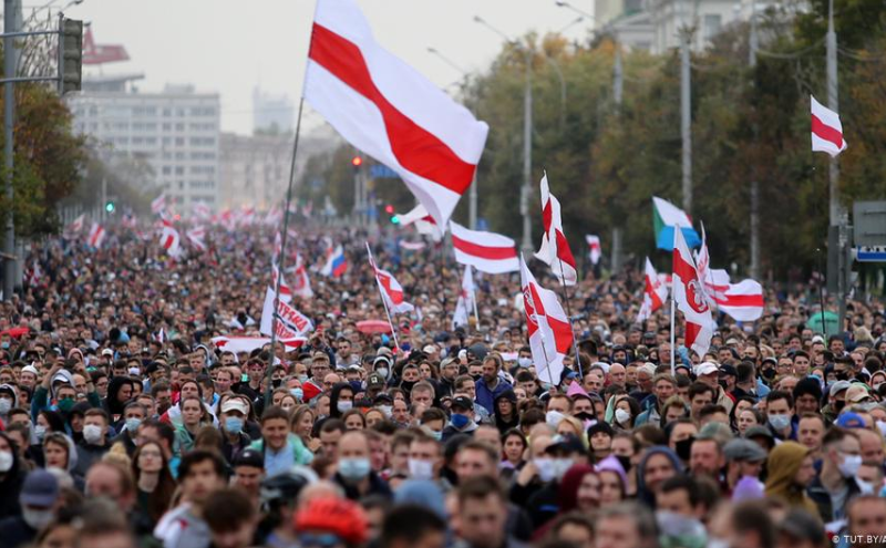 В воскресенье истекает срок «народного ультиматума»: США рекомендует согражданам покинуть Беларусь